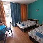 Kazlarov كيتن