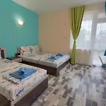 بيت ضيافة Kazlarov *