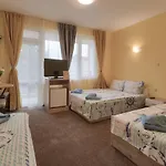 بيت ضيافة Kazlarov *