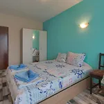 Kazlarov بيت ضيافة *
