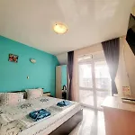 بيت ضيافة Kazlarov