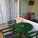 Kazlarov بيت ضيافة كيتن