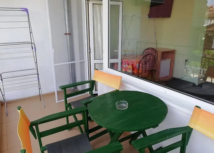 Kazlarov Πανσιόν Kiten (Burgas)