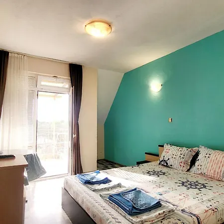 Kazlarov Pensjonat Kiten (Burgas)